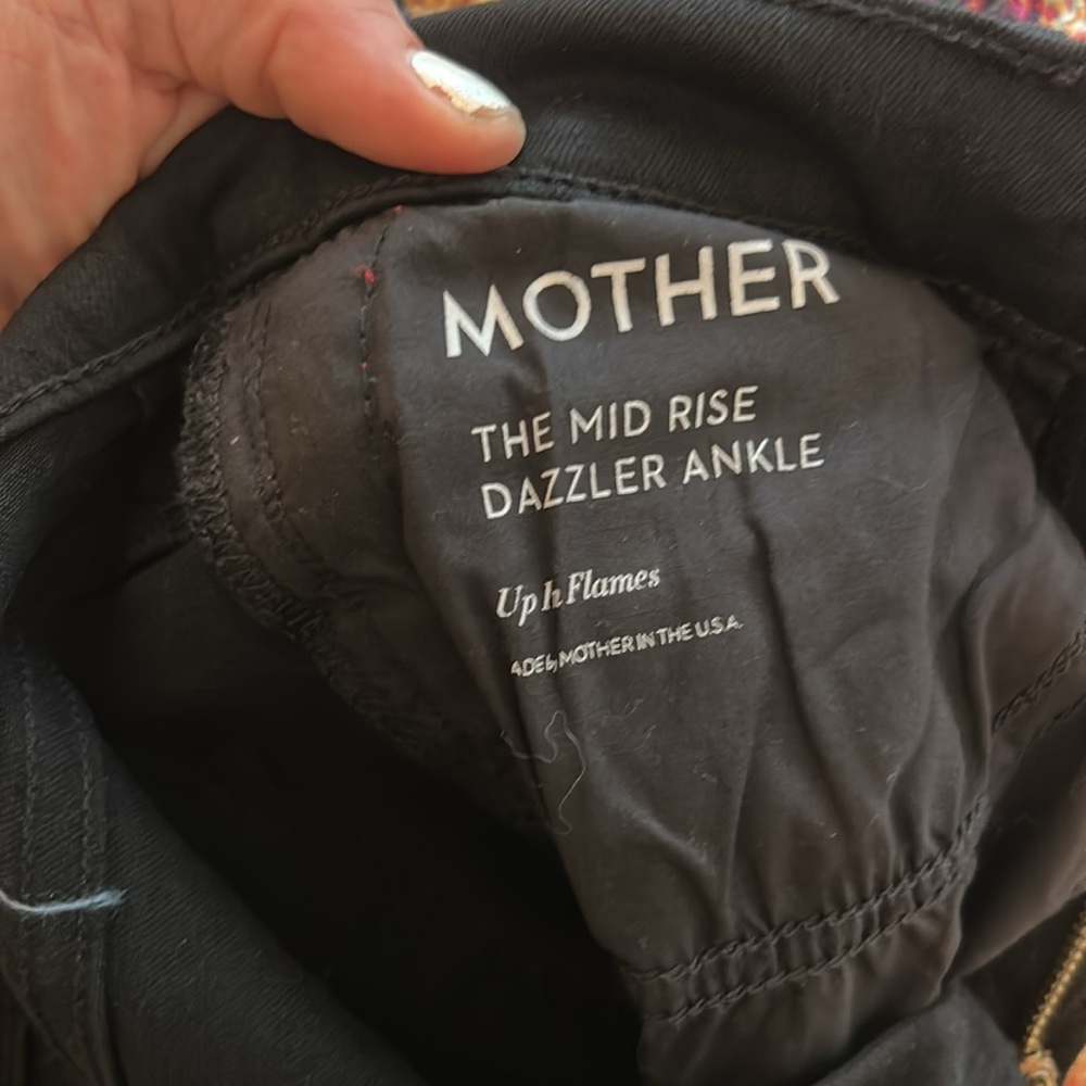 MOTHER Black Mid Rise Jeans - Picture 3 of 5